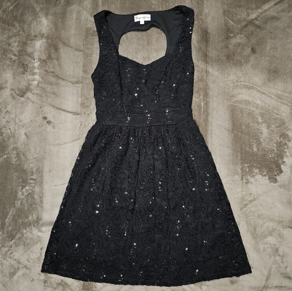 Honey + Rosie ✦ Sequin Cutout Mini ✦ Crystal Heart Back ✦ Size 5 ✦ EUC - Picture 10 of 16